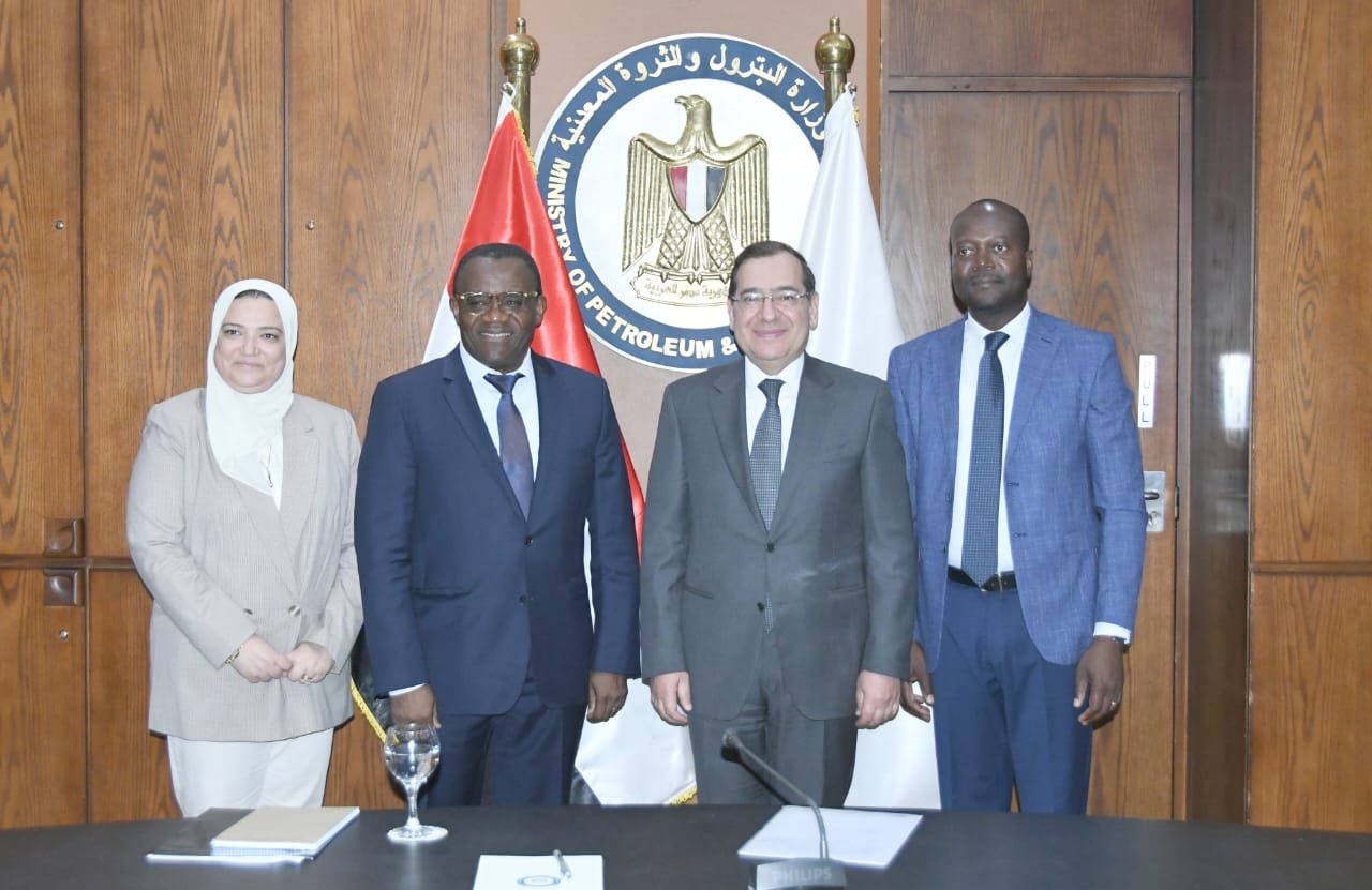 مصر والبنك الدولى يبحثان سبل تعزيز التعاون فى مجالات الغاز وخفض الانبعاثات والتعدين مصر والبنك الدولى يبحثان سبل تعزيز التعاون فى مجالات الغاز وخفض الانبعاثات والتعدين