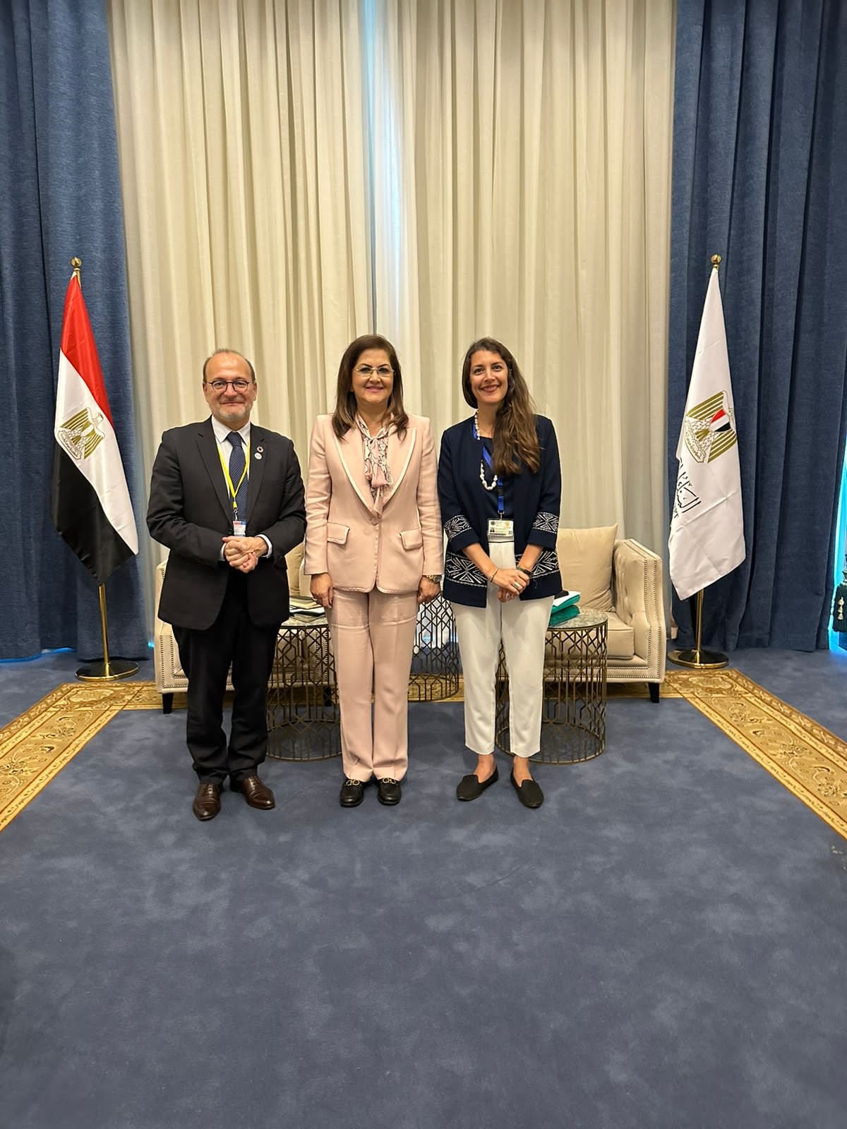 وزيرة التخطيط والتنمية الاقتصادية تلتقي مدير الوكالة الفرنسية للتنمية لمناقشة عدد من القضايا المحلية والدولية وزيرة التخطيط والتنمية الاقتصادية تلتقي مدير الوكالة الفرنسية للتنمية لمناقشة عدد من القضايا المحلية والدولية