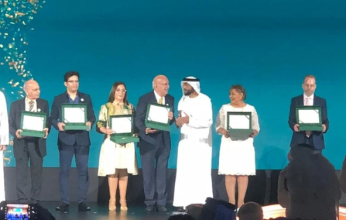 تكريم الموسيقار عمر خيرت بجائزة الشيخ زايد للكتاب