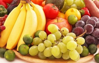 كيف تتأثر صحة الإنسان عند تناول الفواكه على معدة فارغة عند فقدان الوزن؟