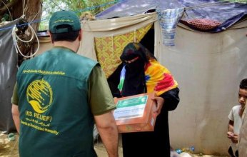 «سلمان للإغاثة» يسلّم أطنان من التمور هدية المملكة لجمهوريات اليمن وبوروندي وغينيا وتنزانيا