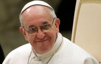 إصابة البابا فرنسيس بالحمى وإنهاء جدول مواعيده اليوم
