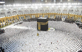دور التوسعات السعودية المتعاقبة في المسجد الحرام وأثرها في استيعاب الأعداد المتزايدة من ضيوف الرحمن