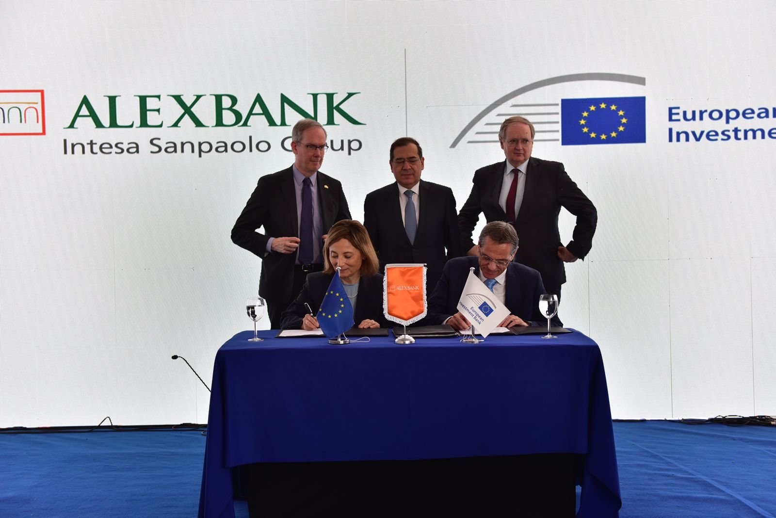 بنك الإسكندرية يخطط لتمويل بقيمة 15 مليون دولار لخفض استهلاك الطاقة وزيادة استخدام الطاقة المتجددة بالتعاون مع بنك الاستثمار الأوروبي بنك الإسكندرية يخطط لتمويل بقيمة 15 مليون دولار لخفض استهلاك الطاقة وزيادة استخدام الطاقة المتجددة بالتعاون مع بنك الاستثمار الأوروبي