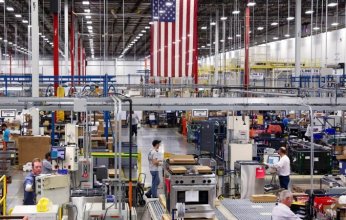 تقارير.. انتعاش طلبيات المصانع الأمريكية في مارس 2023