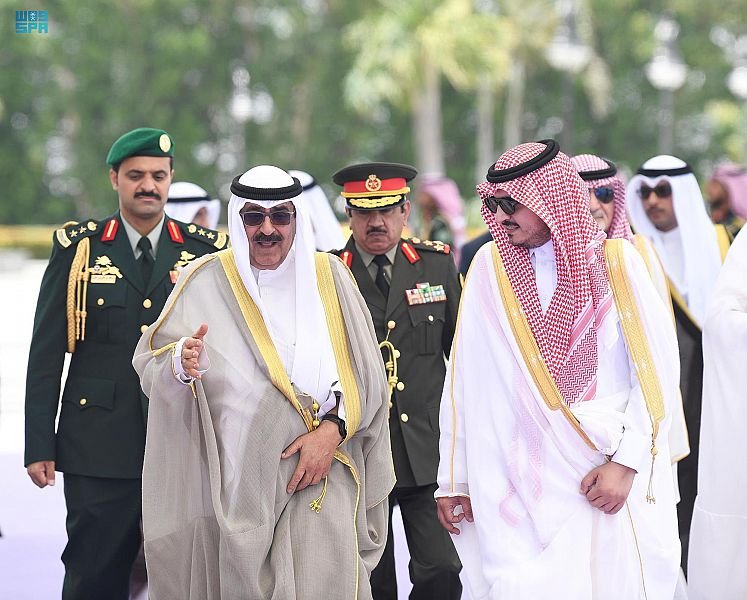 ولي عهد دولة الكويت يصل جدة للمشاركة في القمة العربية 32 ولي عهد دولة الكويت يصل جدة للمشاركة في القمة العربية 32