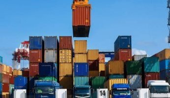 مصر.. 48.2% انخفاض قيمة العجز فى الميزان التجاري خلال فبراير 2023