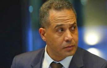 تشييع جثمان الفنان مصطفى درويش وسط حالة من الصدمة والحزن