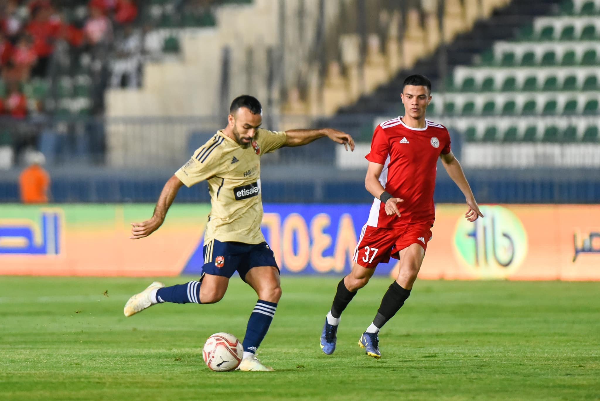 الأهلي يفوز على طلائع الجيش بثنائية نظيفة في الدوري المصري الأهلي يفوز على طلائع الجيش بثنائية نظيفة في الدوري المصري