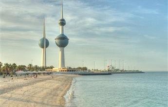 الكويت.. طقس حار وغائم جزئياً مع فرصة لأمطار متفرقة تكون رعدية والعظمى 39 درجة