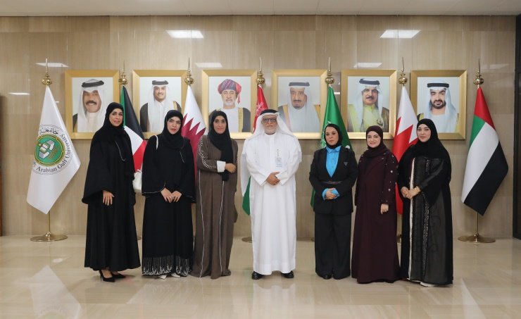 وفد من جامعة نزوى بسلطنة عمان يزور جامعة الخليج العربي وفد من جامعة نزوى بسلطنة عمان يزور جامعة الخليج العربي