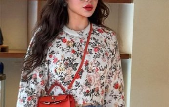 سعرها يقارب الـ25 ألف يورو.. شاهد إطلالة مميزة للفنانة هيفاء وهبي في أحد شوارع باريس