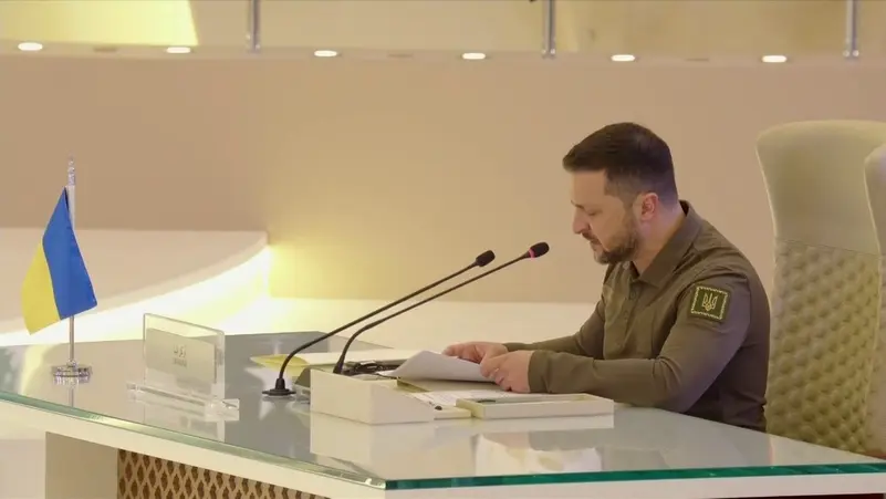 زيلنسكي يغازل العرب بالحديث عن حماية مسلمي أوكرانيا في القرم زيلنسكي يغازل العرب بالحديث عن حماية مسلمي أوكرانيا في القرم