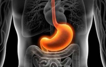 ألم في الصدر.. تعرف على 9 أعراض تكشف الإصابة بمشاكل المريء