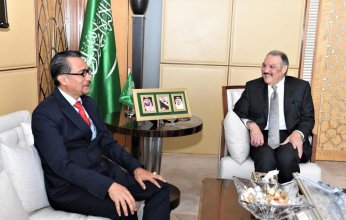 سفيرالسعودية لدى مصر يلتقي بنظيره الإندونيسي