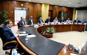 وزير البترول يناقش خطط ومعدلات تنفيذ مشروعات المسئولية المجتمعية الحالية والمقترحة