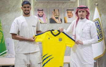حتى 2025.. التعاون السعودي يعلن تعاقده مع المدافع وليد الأحمد
