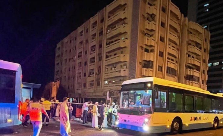 السيطرة على حريق في أحد الابراج بعجمان دون وقوع إصابات السيطرة على حريق في أحد الابراج بعجمان دون وقوع إصابات