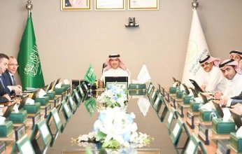 وزير الإسكان السعودي يلتقي ممثلي 12 شركة تطوير عقاري مصرية ويرحب بالخبرات المصرية داخل المملكة