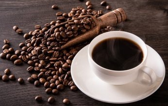 الغرف التجارية بمصر ترفض رفع منتجي البن أسعار بضائع تم استيرادها قبل فرض الرسوم الجديدة