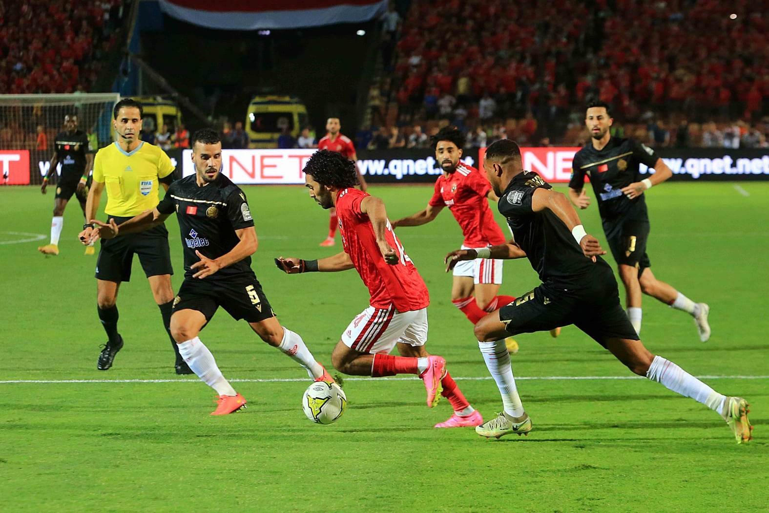 الأهلي المصري يفوز على الوداد المغربي 2-1 في نهائي أبطال إفريقيا الأهلي المصري يفوز على الوداد المغربي 2-1 في نهائي أبطال إفريقيا