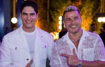 قيمة خرافية وصادمة للجمهور.. كم يبلغ سعر ساعة يد عمرو دياب؟
