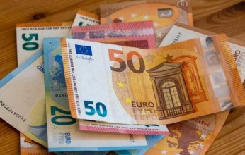 بعد رفع الفائدة الأوروبية.. اليورو يسجل أعلى مستوى في 15 عاما أمام الين