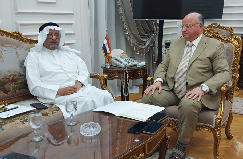 محافظ القاهرة يناقش مع العميري تذليل العقبات أمام المستثمرين العرب محافظ القاهرة يناقش مع العميري تذليل العقبات أمام المستثمرين العرب