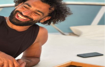 محمد صلاح وشقيقته ينشران صورا من مصيف الغردقة