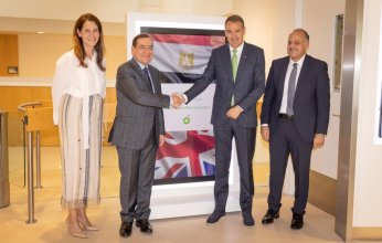 وزير البترول يلتقى مع رئيس شركة بى بى البريطانية للتعاون فى مجال التحول الطاقى