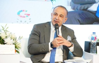 نائب وزيرة التخطيط والتنمية الاقتصادية يترأس جلسة بعنوان دور الحوكمة في دعم البعد الاقتصادي للتنمية المستدامة