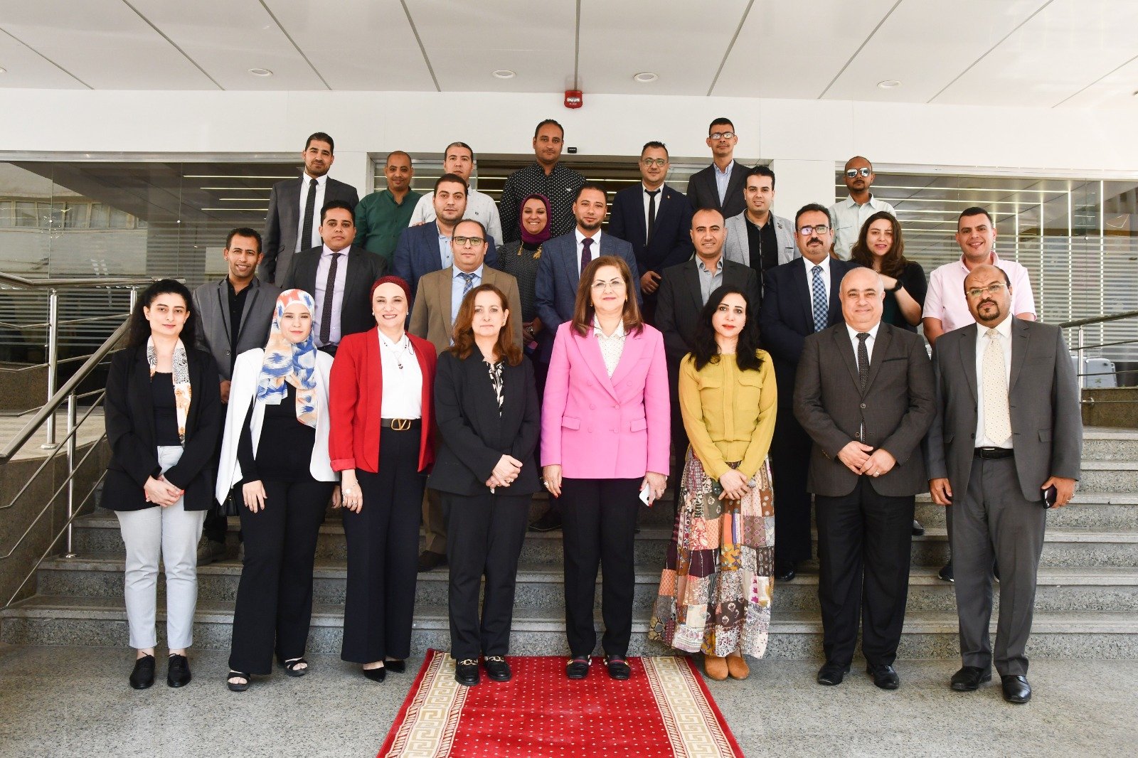 وزيرة التخطيط المصرية تتفقد المبنى الجديد للمعهد القومي للحوكمة والتنمية المستدامة وزيرة التخطيط المصرية تتفقد المبنى الجديد للمعهد القومي للحوكمة والتنمية المستدامة