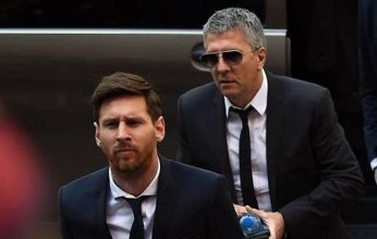 والد ميسي يكشف عن تطورات جديدة بشأن إمكانية عودة «البرغوث» إلى برشلونة.. فما التفاصيل؟