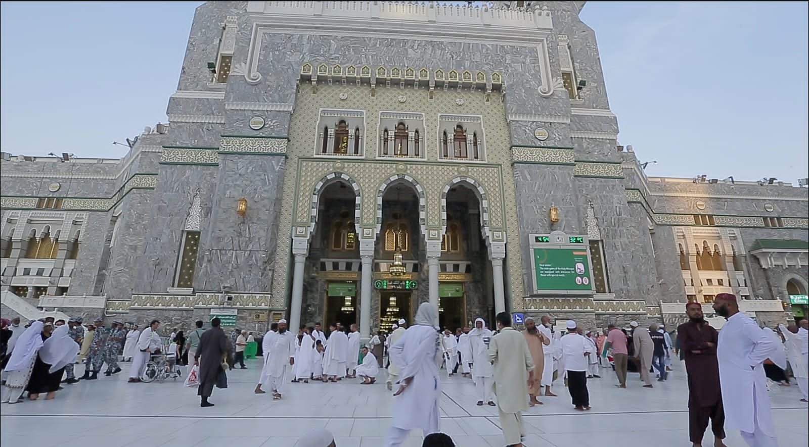 السعودية.. نجاح «شئون الحرمين» في استقبال الحجاج لأداء طواف الإفاضة بالمسجد الحرام السعودية.. نجاح «شئون الحرمين» في استقبال الحجاج لأداء طواف الإفاضة بالمسجد الحرام
