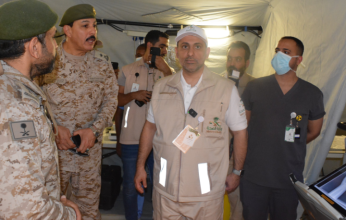 جولة تفقدية لوزير الصحة السعودي لمستشفى القوات المسلحة الميداني في عرفة