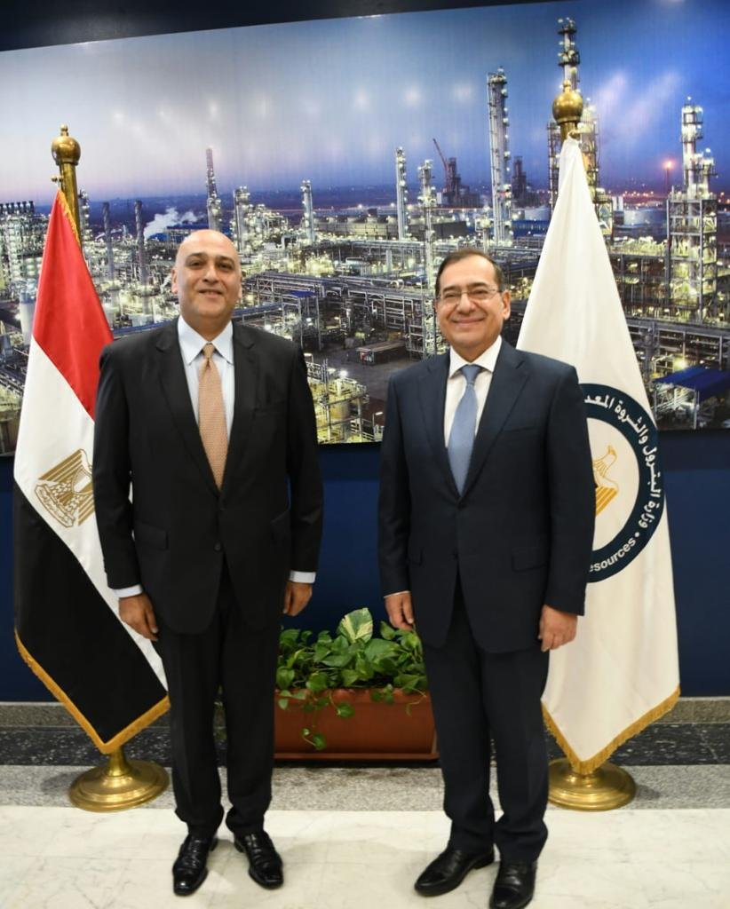 تنمية المشروعات يدعو المواطنين للاستفادة من مبادرة تحويل السيارات للعمل بالغاز الطبيعي لتوفير نفقات الوقود والحفاظ على البيئة تنمية المشروعات يدعو المواطنين للاستفادة من مبادرة تحويل السيارات للعمل بالغاز الطبيعي لتوفير نفقات الوقود والحفاظ على البيئة