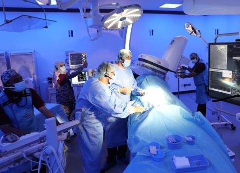استئصال ورم بالدماغ لحاج خمسيني بمكة استئصال ورم بالدماغ لحاج خمسيني بمكة