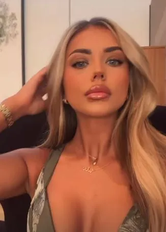 بعد انفصاله عن خطيبته.. راشفورد يستمتع بوقته بصحبة عارضة أزياء ومدربة لياقة بدنية بعد انفصاله عن خطيبته.. راشفورد يستمتع بوقته بصحبة عارضة أزياء ومدربة لياقة بدنية