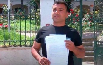 طائر يقضم أذن رجل في مشاجرة بتركيا.. فما القصة؟