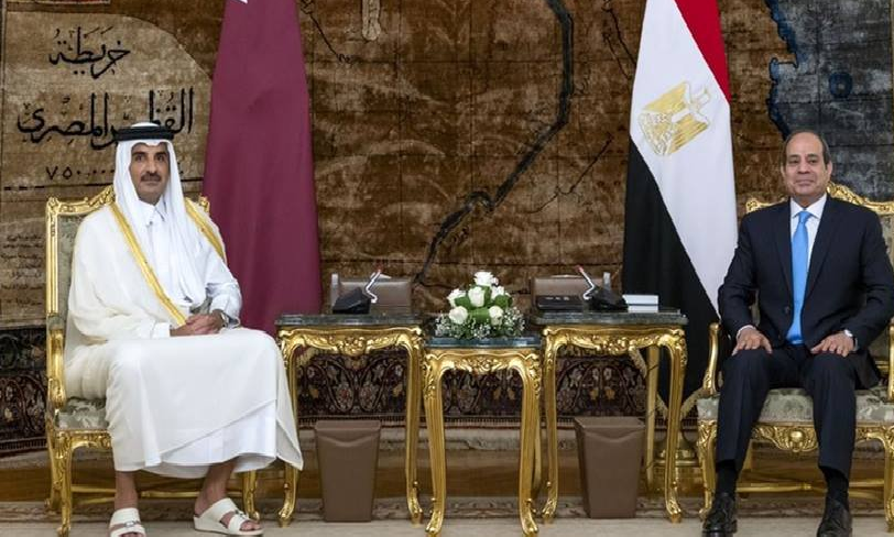 الرئيس السيسي يتلقى اتصالًا هاتفيًا من أمير قطر بمناسبة حلول عيد الأضحى المبارك الرئيس السيسي يتلقى اتصالًا هاتفيًا من أمير قطر بمناسبة حلول عيد الأضحى المبارك