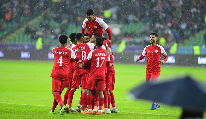 عمان تهزم اليمن بثلاثية وتحجز بطاقتها للدور نصف النهائي بغرب أسيا للقدم دون 23 عمان تهزم اليمن بثلاثية وتحجز بطاقتها للدور نصف النهائي بغرب أسيا للقدم دون 23