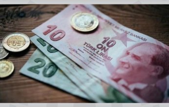 تراجع الليرة التركية 2.8 بالمئة بعد رفع الفائدة