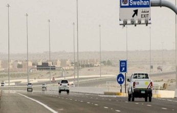 شرطة أبوظبي تعلن تخفيض السرعة على طريق «سويحان» إلى 120 كم/ساعة