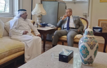 سفير الجزائر لدى مصر يستقبل رئيس لجنة حقوق الإنسان العربية - لجنة الميثاق