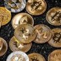 «بيتكوين» أسفل 30 ألف دولار.. أسعار العملات الرقمية اليوم الخميس 2 khaligyoun02673