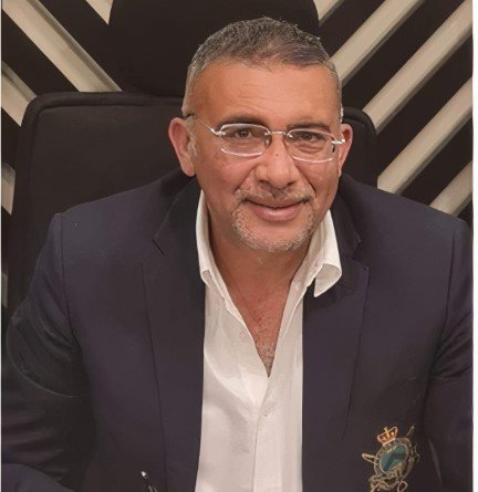 رئيس جمعية المسوقين العقاريين بمصر يكشف أسباب تعثر إصدار القانون الخاص بالوساطة العقارية رئيس جمعية المسوقين العقاريين بمصر يكشف أسباب تعثر إصدار القانون الخاص بالوساطة العقارية