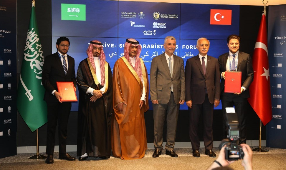 توقيع 16 اتفاقية تعاون بين السعودية و تركيا توقيع 16 اتفاقية تعاون بين السعودية و تركيا