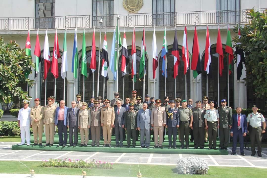 الجامعة العربية: انطلاق اعمال الدورة ٢٧ لممثلي هيئات التدريب في القوات المسلحة العربية برئاسة الإمارات الجامعة العربية: انطلاق اعمال الدورة ٢٧ لممثلي هيئات التدريب في القوات المسلحة العربية برئاسة الإمارات