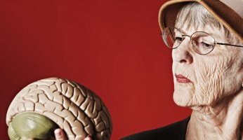 دراسة تكشف أسرار احتفاظ بعض كبار السن بوحدة الدماغ والذاكرة القوية