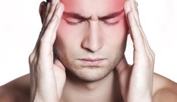 ارتفاع درجات الحرارة والتقلبات الجوية تسبب الصداع.. اعرف التفاصيل